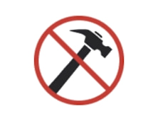 Red prohibition symbol over a hammer striking a battery, indicating the battery must not be hit or crushed.