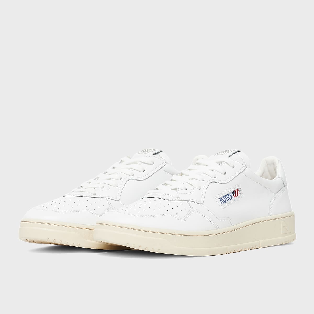 Autry 01 1050249 white