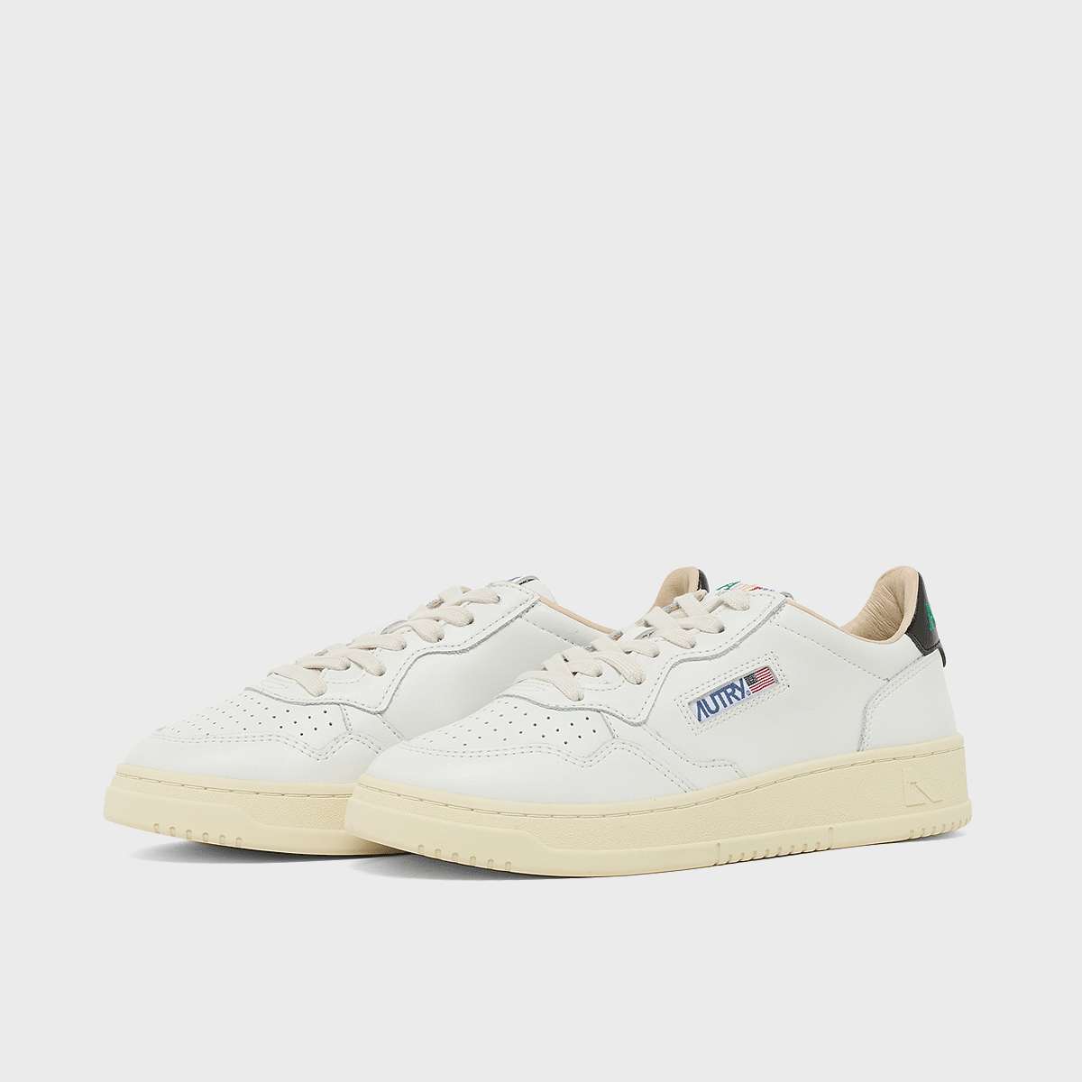 Autry Wmns Medalist Low Sneaker Women white Size 36