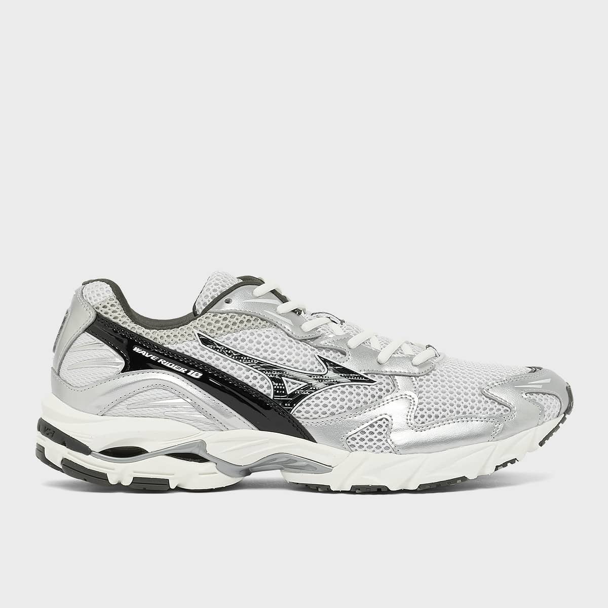 Mizuno Wave Rider promotion