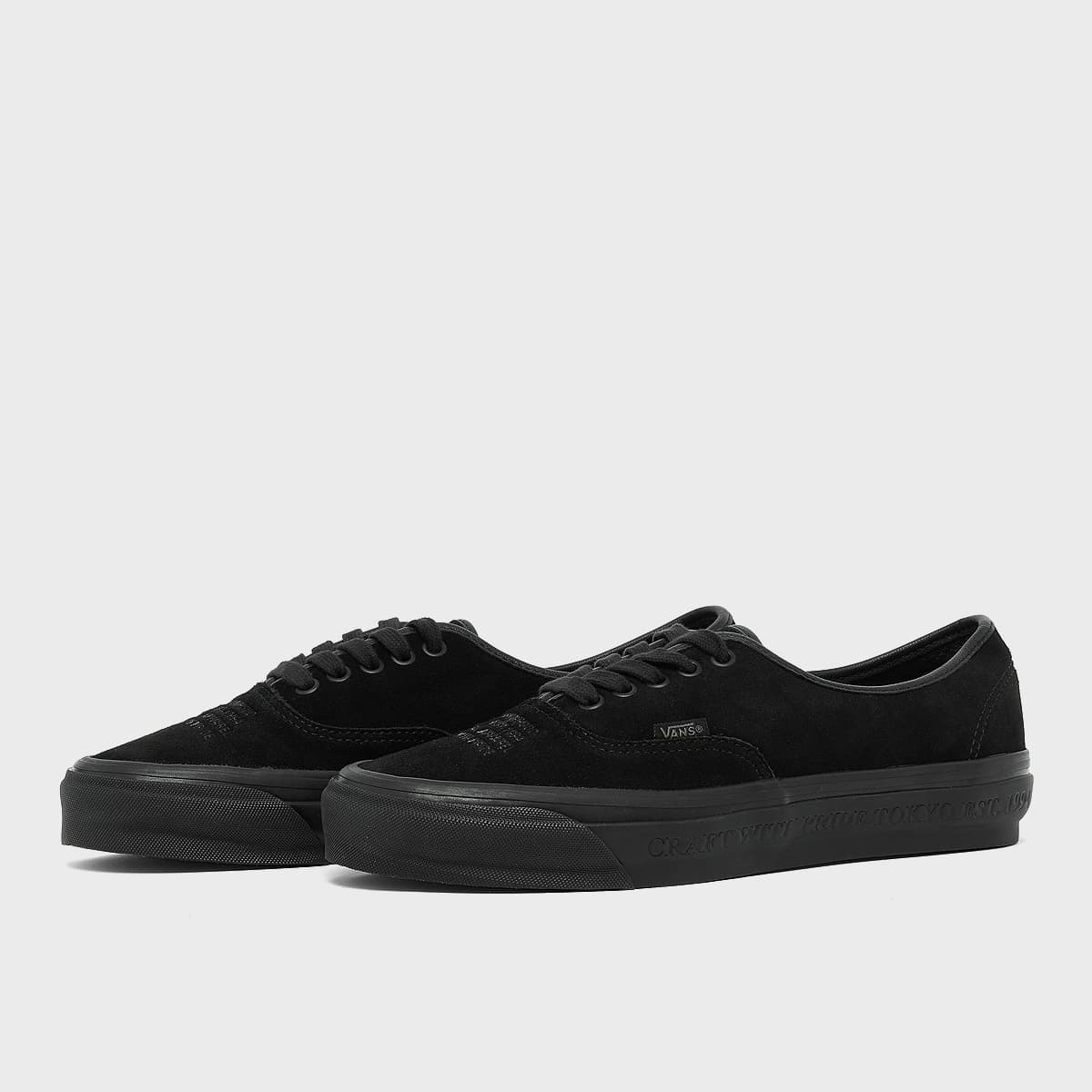 Vans x Neighborhood OTW Authentic 1077542 black