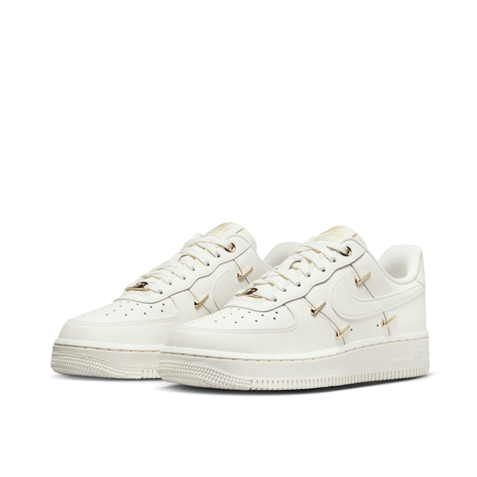 Nike Wmns Air Force 1 '07 LX "Gold Swooshes" beige 80159 1