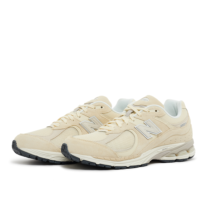 New Balance 2002 (M2002RFI) beige 86869 1
