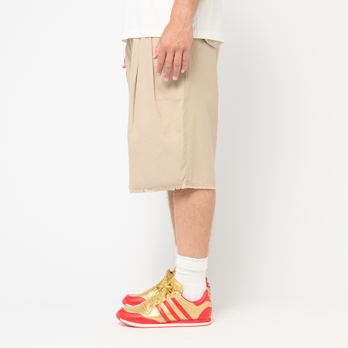 ERL Distressed Chino Shorts Woven cream beige 85546 3