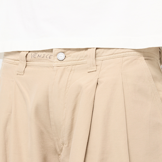 ERL Distressed Chino Shorts Woven cream beige 85546 6