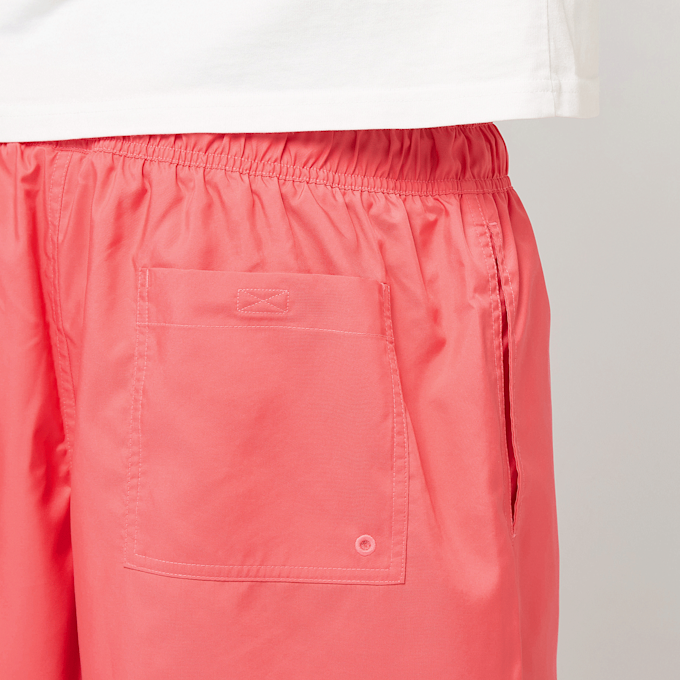 Nike Club Flow Shorts red 89839 5