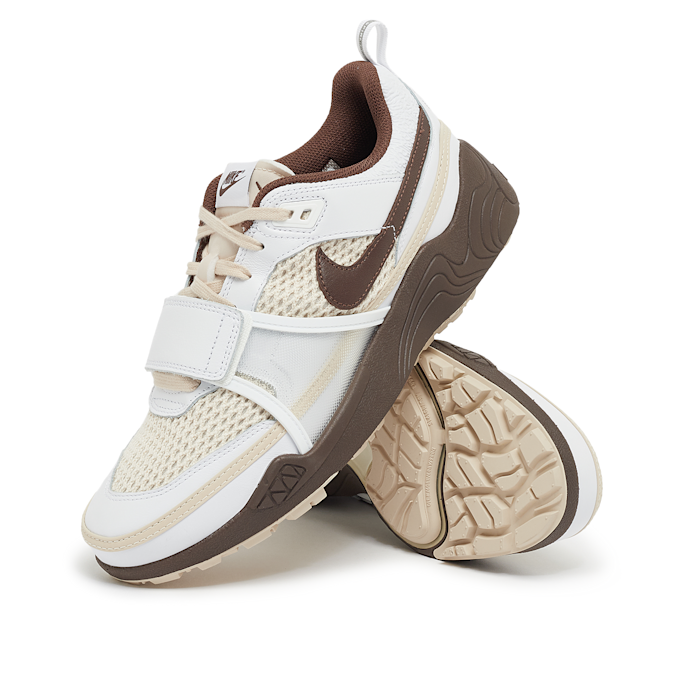 Nike x Travis Scott Zoom Field Jaxx "Light Chocolate" braun 88820 7