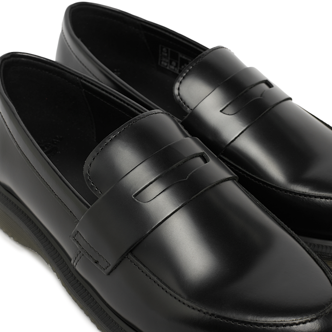 Dr. Martens Temara black polished smooth black 89262 6