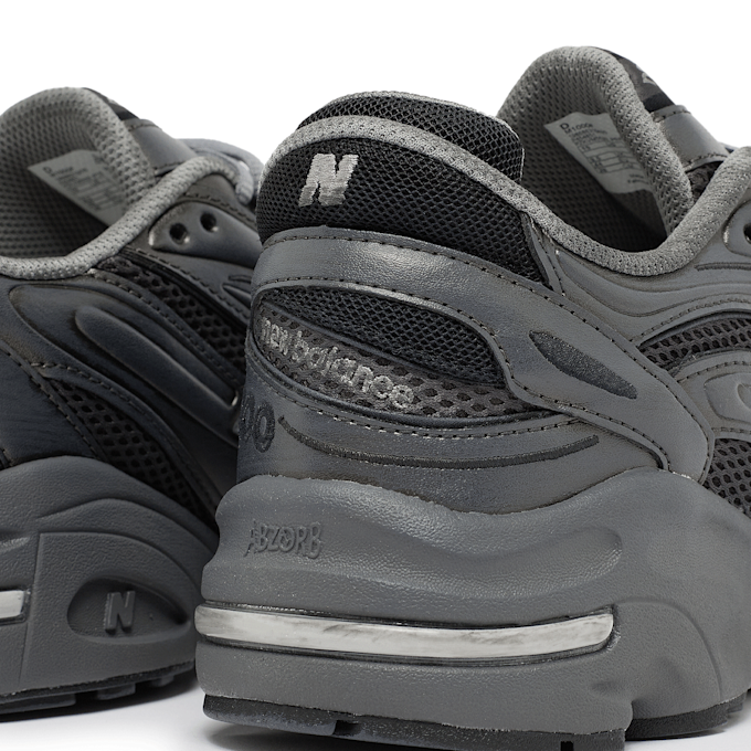 New Balance M1000F black metallic grau 85800 7