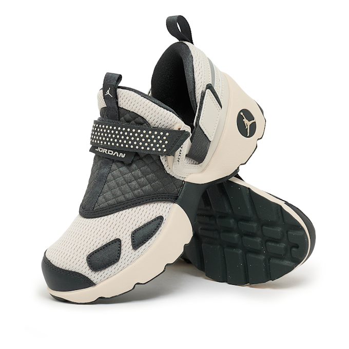 Jordan Wmns Jordan Trunner Lx black/black-black beige 88702 7