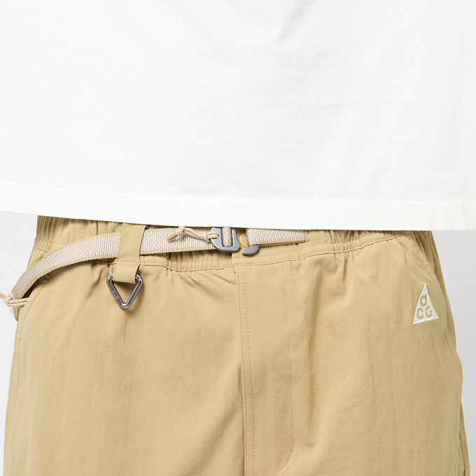 Nike M Acg Hike Short parachute beige/summit white beige 90435 5