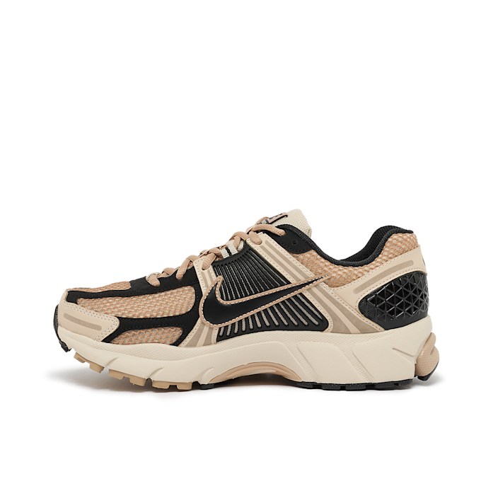 Nike Wmns Zoom Vomero 5 "Sanddrift" beige 86129 3