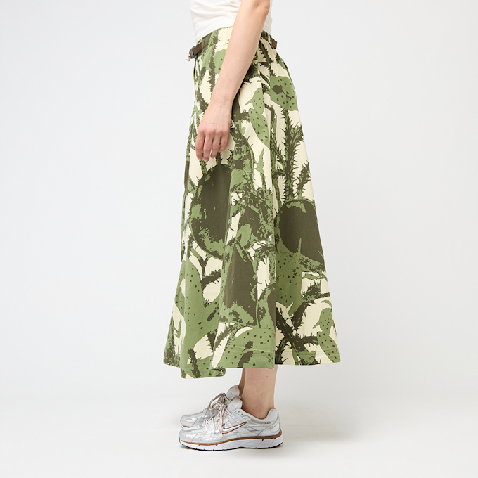 Nike W Acg Zip Smth Smmit Skirt Aop lt khaki/cargo khaki grün 88796 3