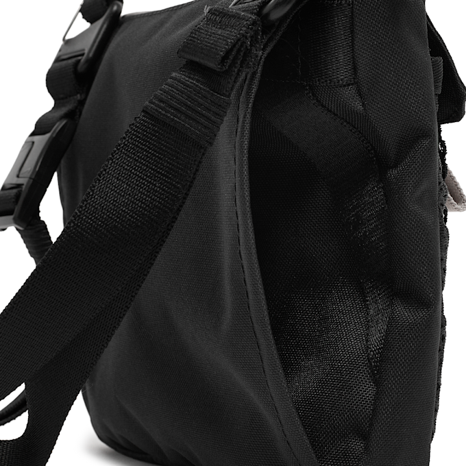 Nike ACG Daymax Crossbody Bag black 85837 6