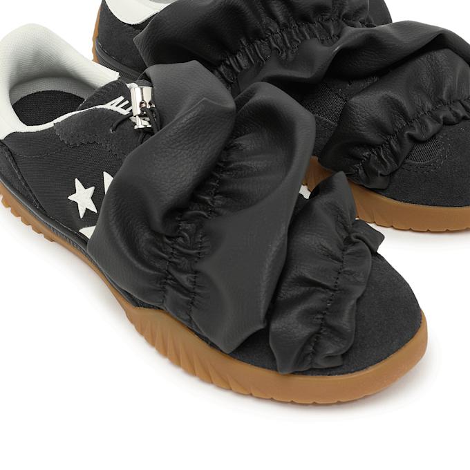 Converse Wmns Run Star Trainer Ruffle schwarz 85848 6