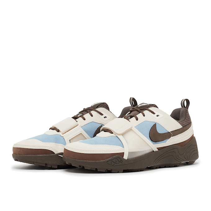 Nike x Travis Scott Zoom Field Jaxx "Leche Blue" bruin 85868 1
