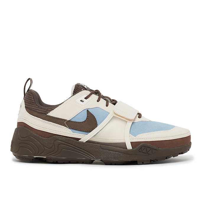 Nike x Travis Scott Zoom Field Jaxx "Leche Blue" bruin 85868 2