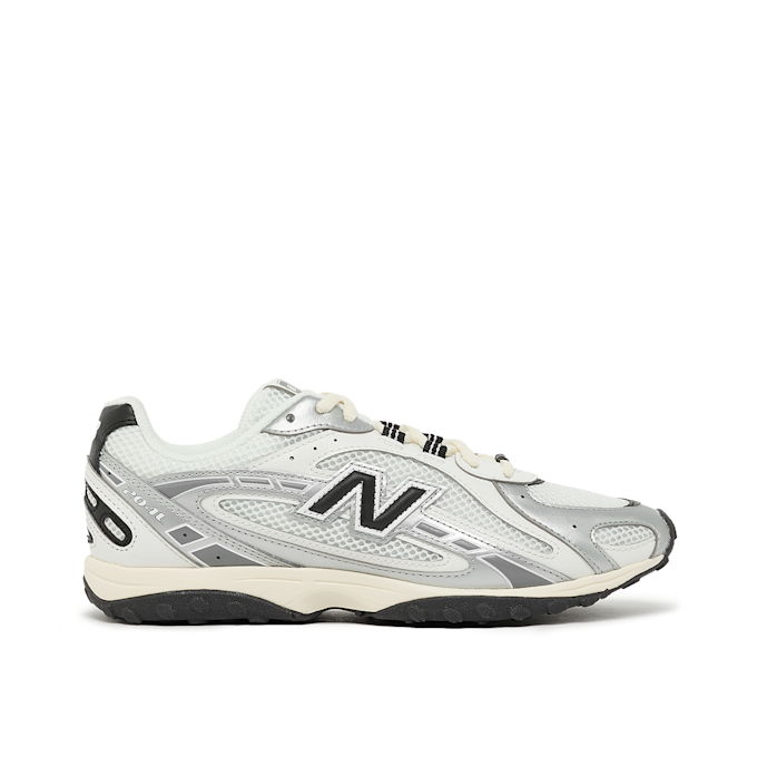 New Balance Wmns 204L (U204LSWD) silber 85881 2