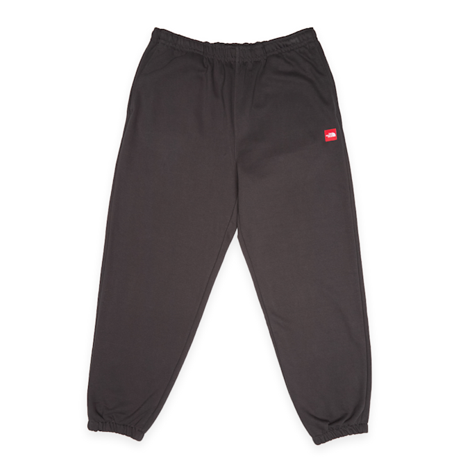 The North Face RedBox Sweatpants grey 88562 1
