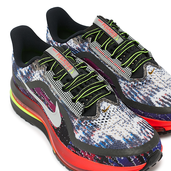 Nike Pegasus Premium "Multi Pixel" multicolor 91988 6