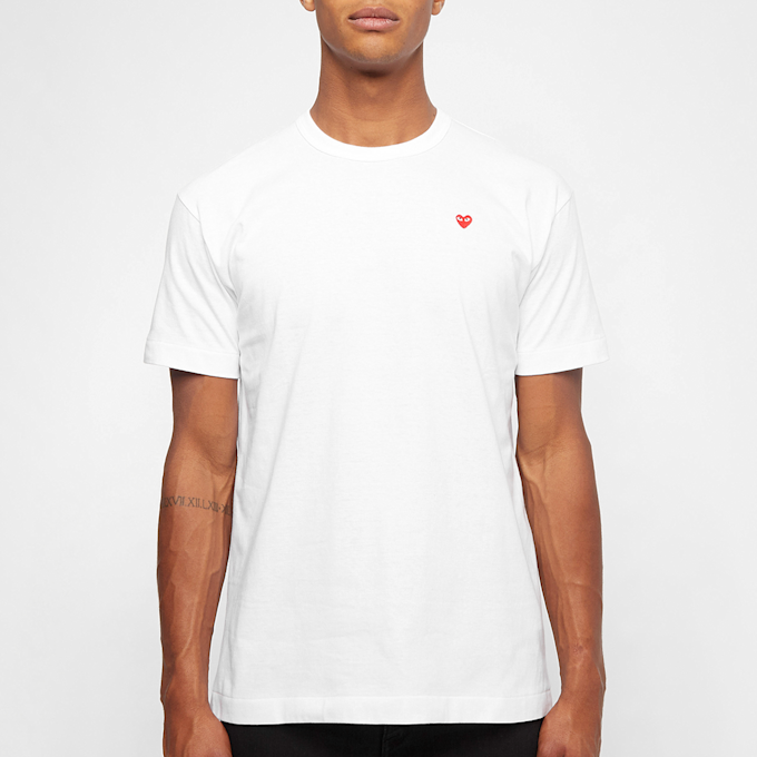 Comme des Garcons Play Small Red Heart Logo T-Shirt white 51254 2