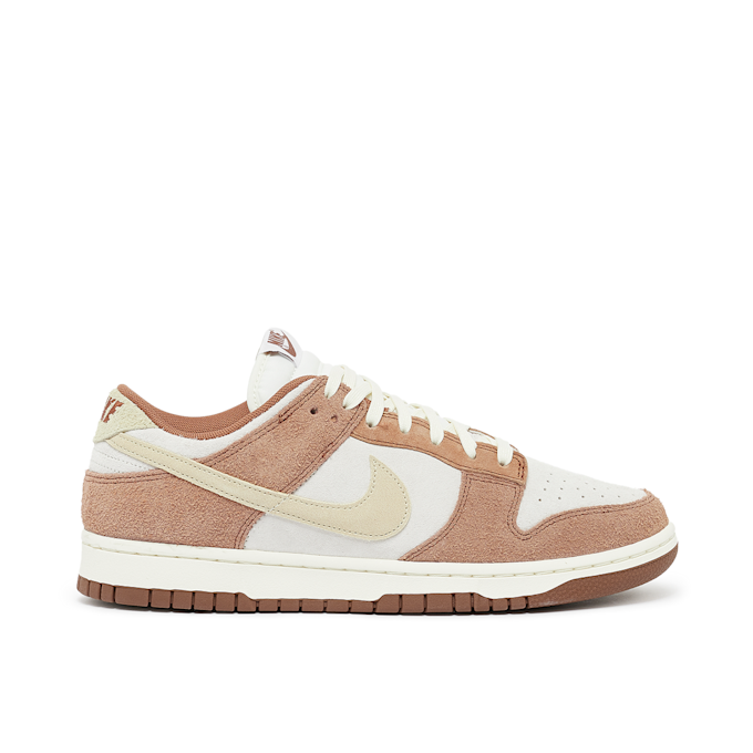 Nike Wmns Dunk Low Retro Premium "Medium Curry" beige 57524 2