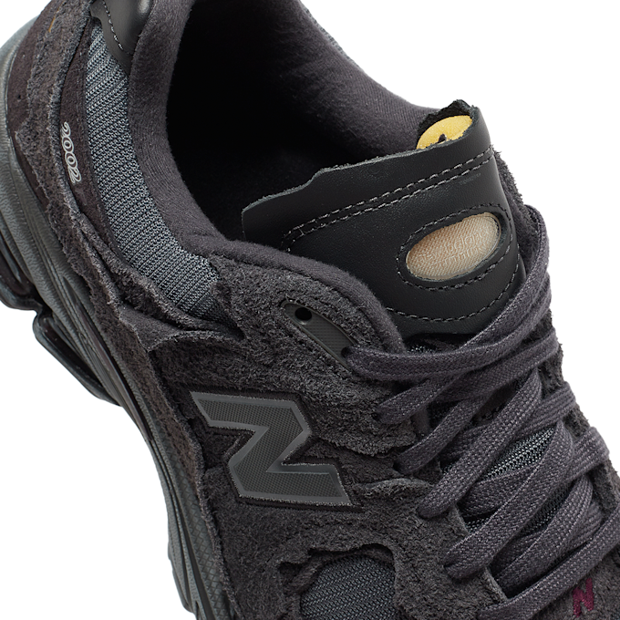 New Balance 2002 "Protection Pack" (M2002RDB) grau 67878 5