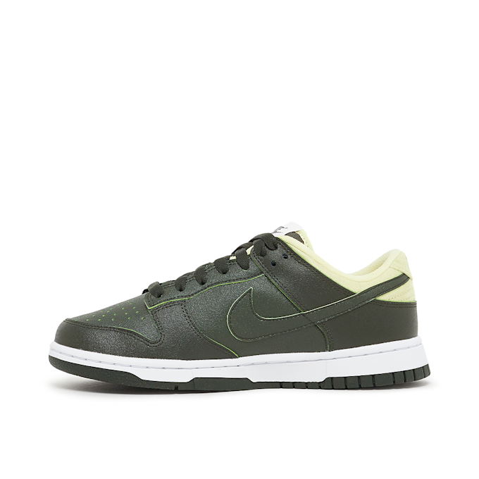 Nike Wmns Dunk Low LX "Avocado" groen 69601 3