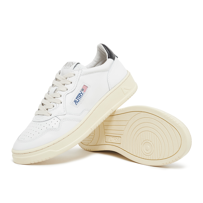 Autry Wmns 01 Low WLL22 weiß 70229 7
