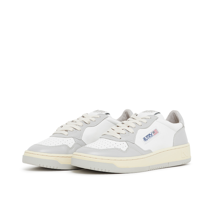Autry Wmns 01 Low WWB10 grau 70237 1