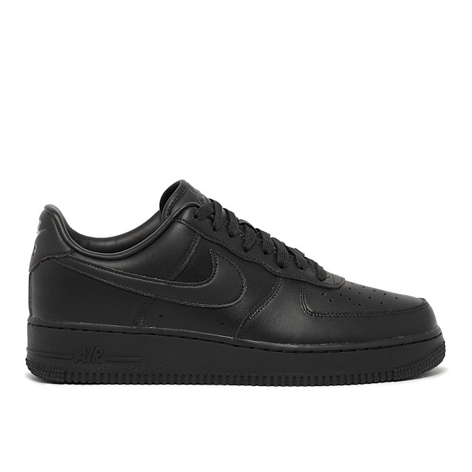 Nike Air Force 1 '07 Fresh "Triple Black" schwarz 73326 2