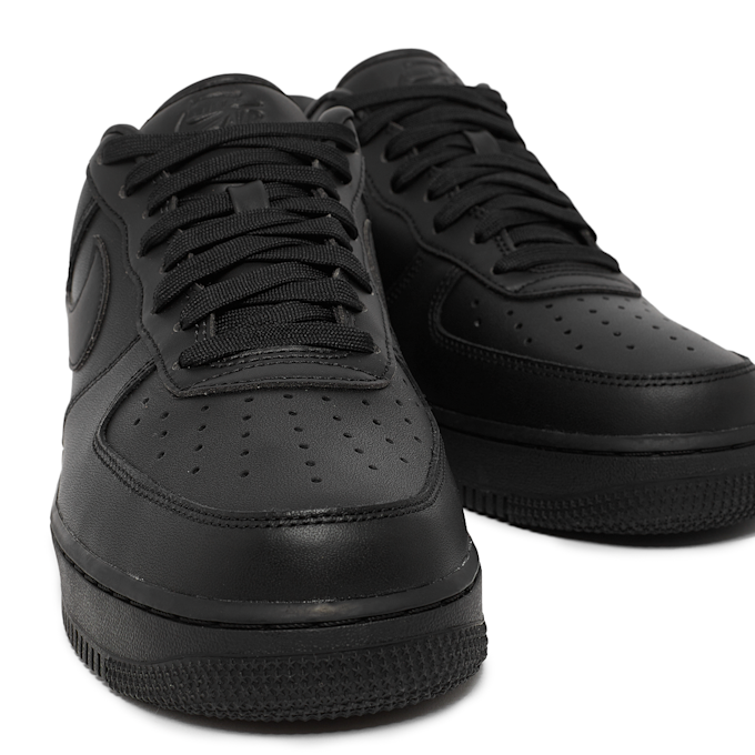 Nike Air Force 1 '07 Fresh "Triple Black" schwarz 73326 6
