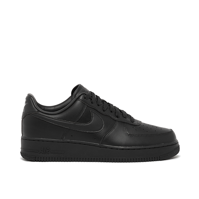 Nike Wmns Air Force 1 '07 Fresh "Triple Black" schwarz 74799 2