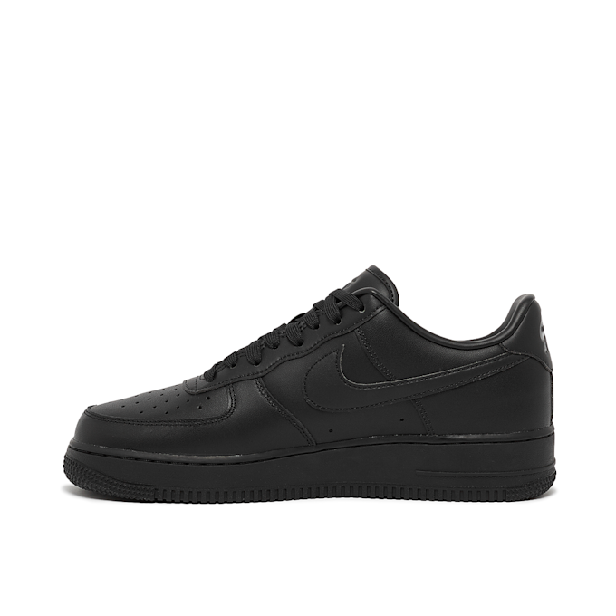 Nike Wmns Air Force 1 '07 Fresh "Triple Black" schwarz 74799 3