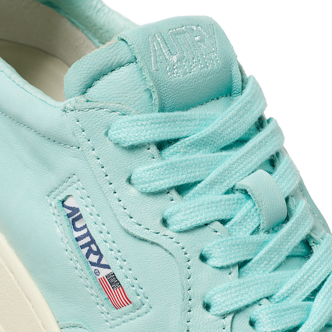 Autry Wmns Medalist Low turquoise 75522 7