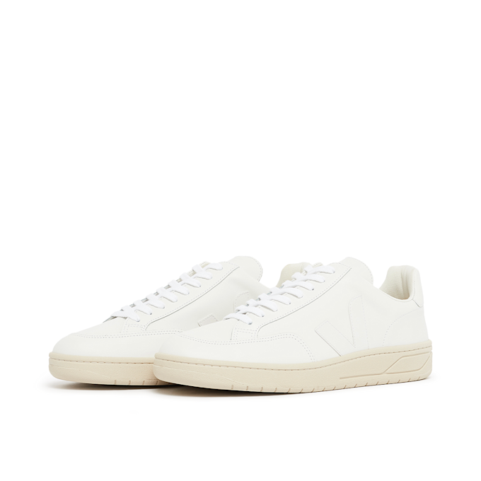 Veja Wmns V-12 white 75621 1