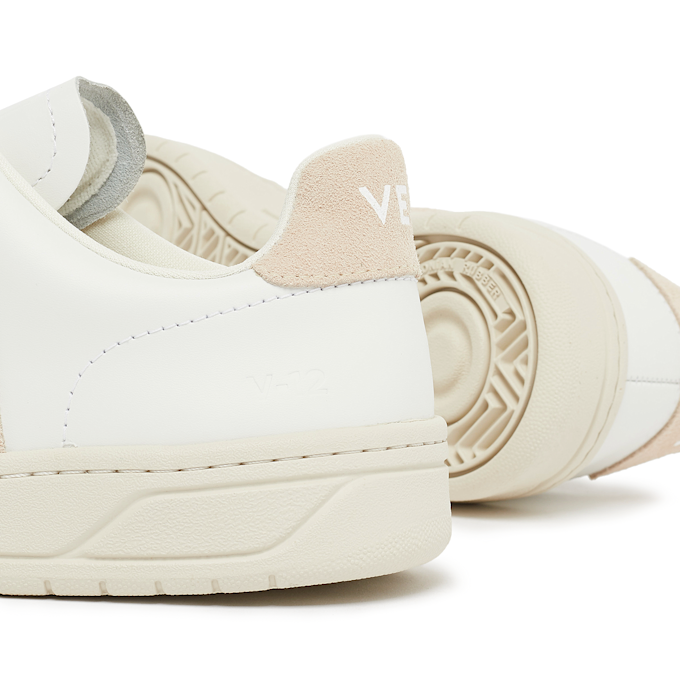 Veja Wmns V-12 white 75622 5