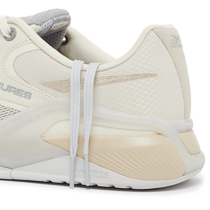 Reebok x Pleasures Nano 6000 beige 76593 8