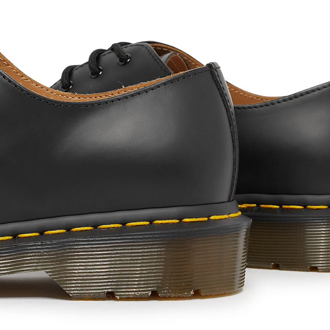 Dr. Martens 3 Eye Shoe black 77642 5