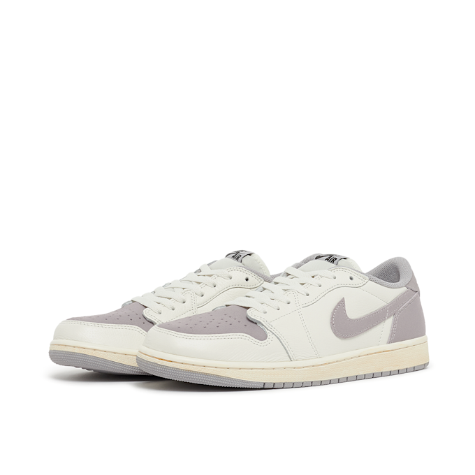 Jordan Wmns Air Jordan 1 Low OG "Atmosphere Grey" grau 78216 1