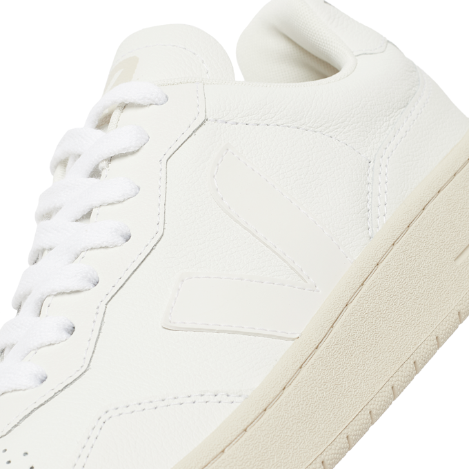 Veja WMNS V-90 Leather white 78377 5