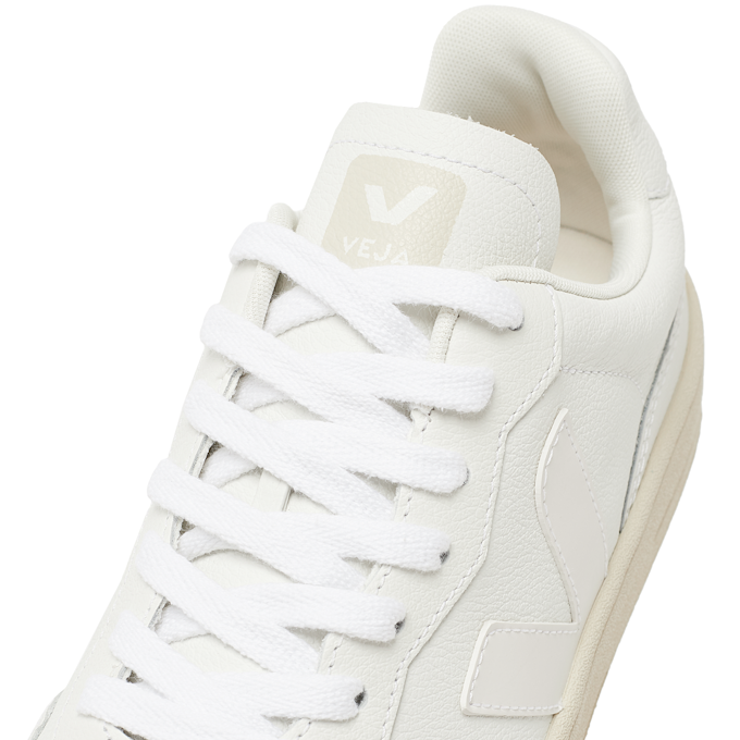 Veja WMNS V-90 Leather white 78377 6