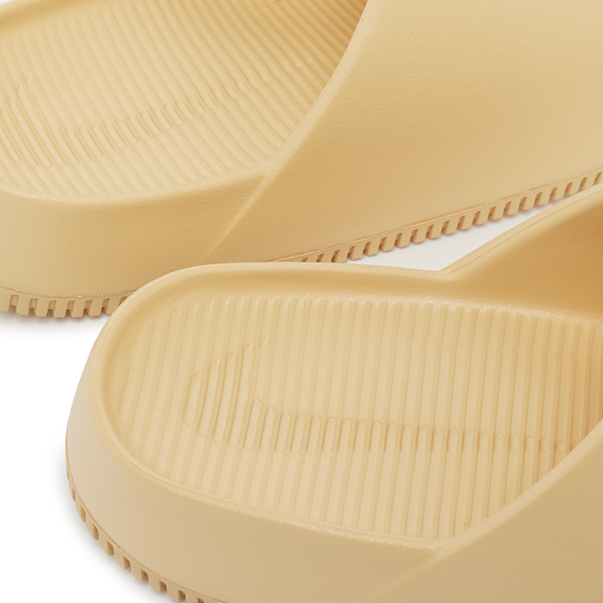Nike Wmns Calm Slide "Sesame" gelb 79981 5