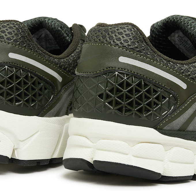Nike Wmns Zoom Vomero 5 "Sequoia" green 79994 7