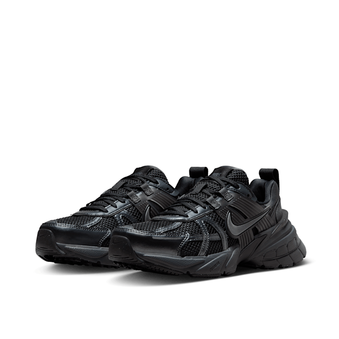Nike Wmns V2K Run "All Black" zwart 80000 1