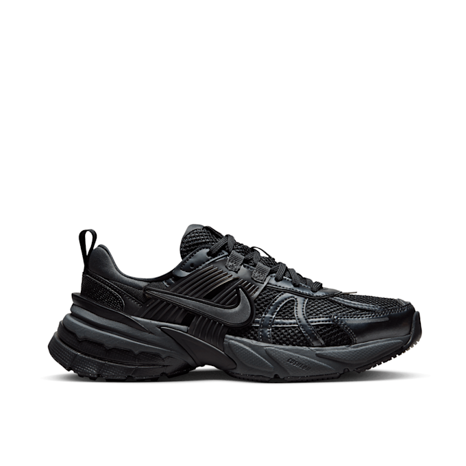 Nike Wmns V2K Run "All Black" zwart 80000 2