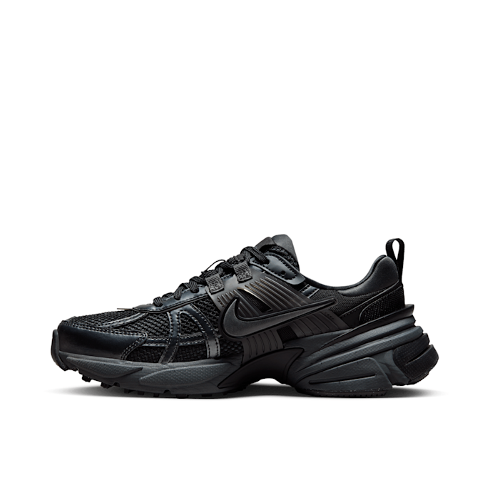 Nike Wmns V2K Run "All Black" zwart 80000 3