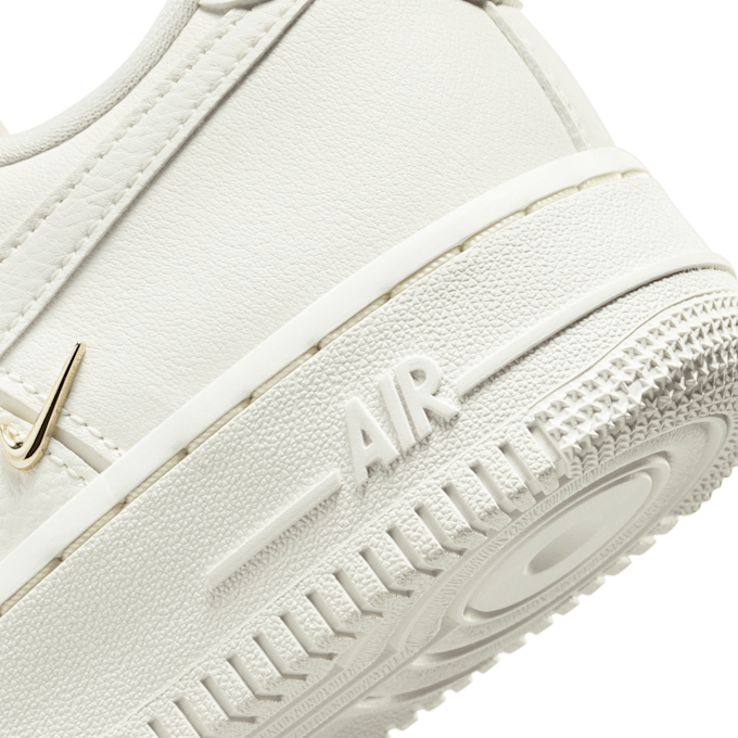 Nike Wmns Air Force 1 '07 LX "Gold Swooshes" beige 80159 7