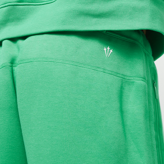 Nike x Nocta Tech Fleece Sweatpants grün 81328 7
