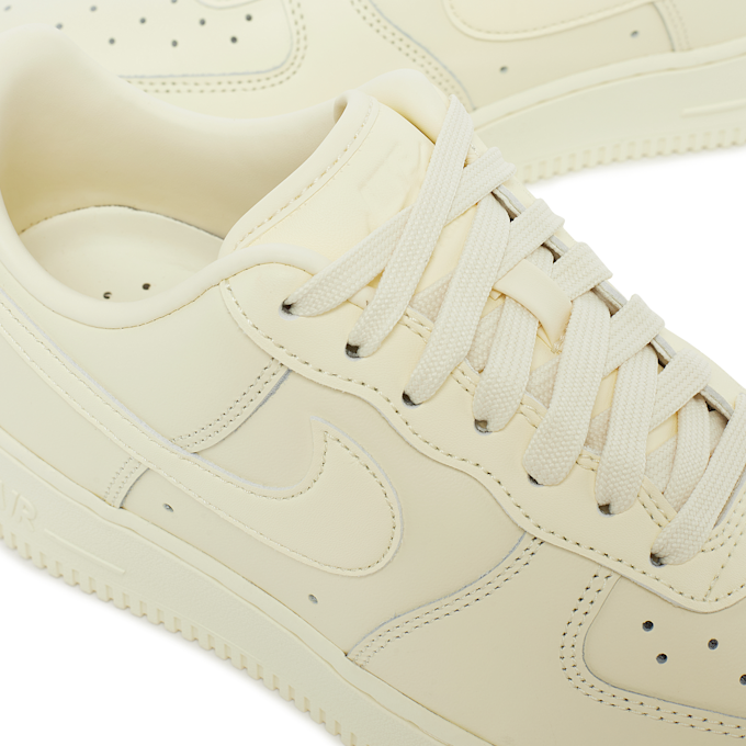 Nike Air Force 1 '07 Fresh yellow 81465 6